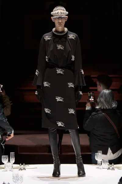 Look 12